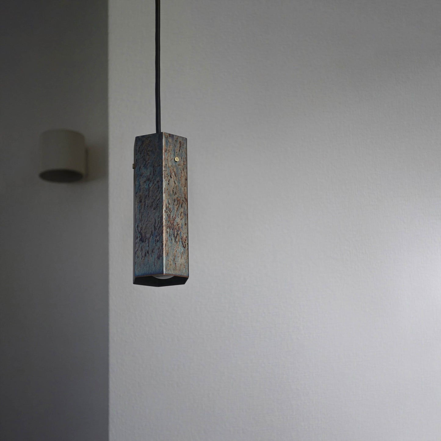 CALM PENDANT