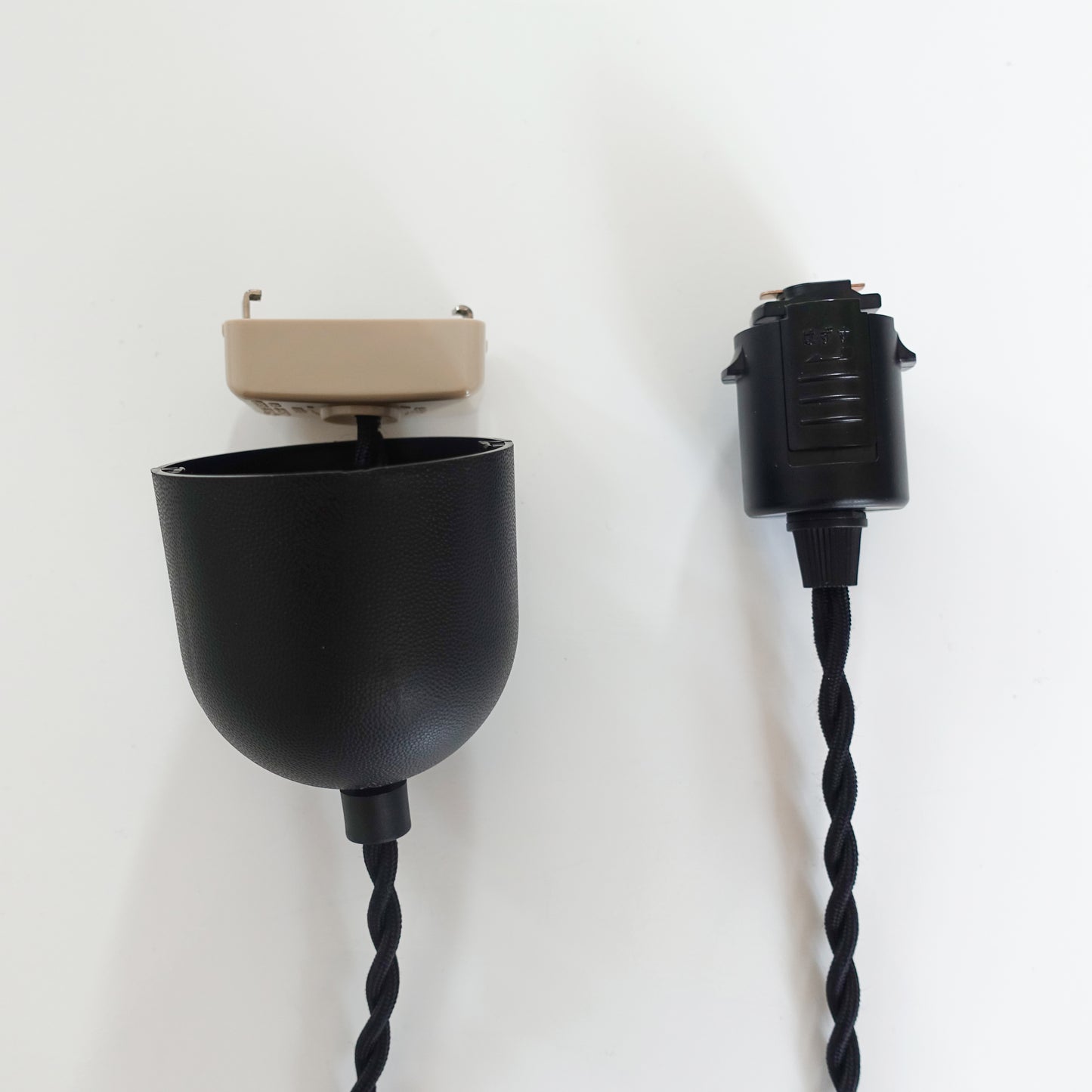 ZUZU PENDANT / BLACK