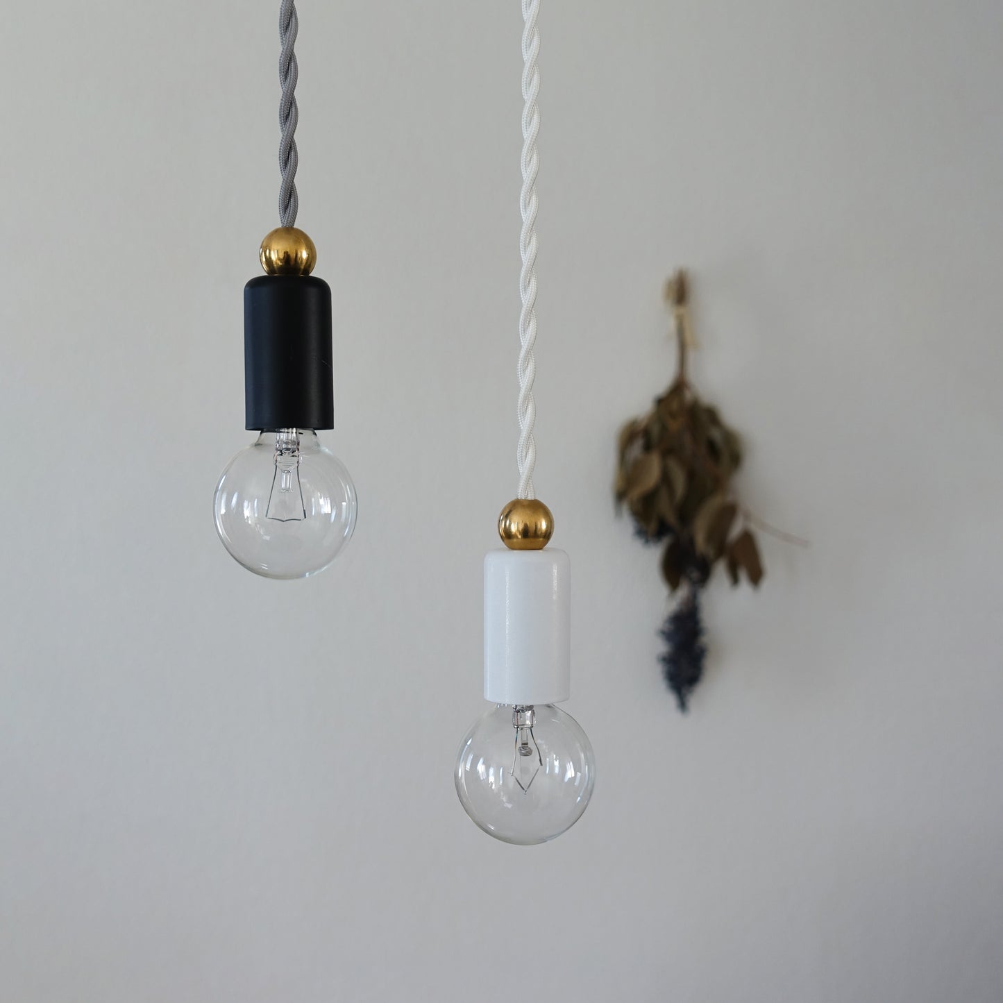 PETIT PENDANT / WHITE