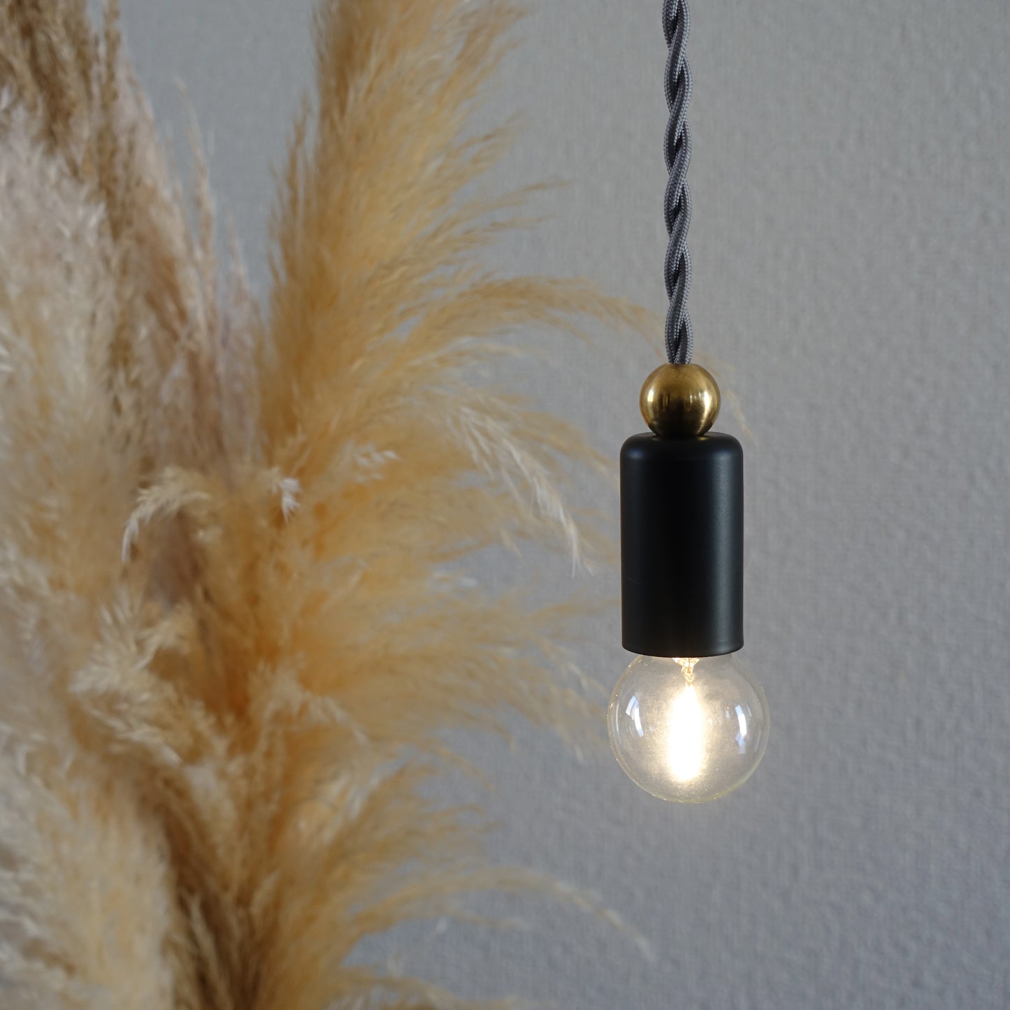 PETIT PENDANT / WHITE