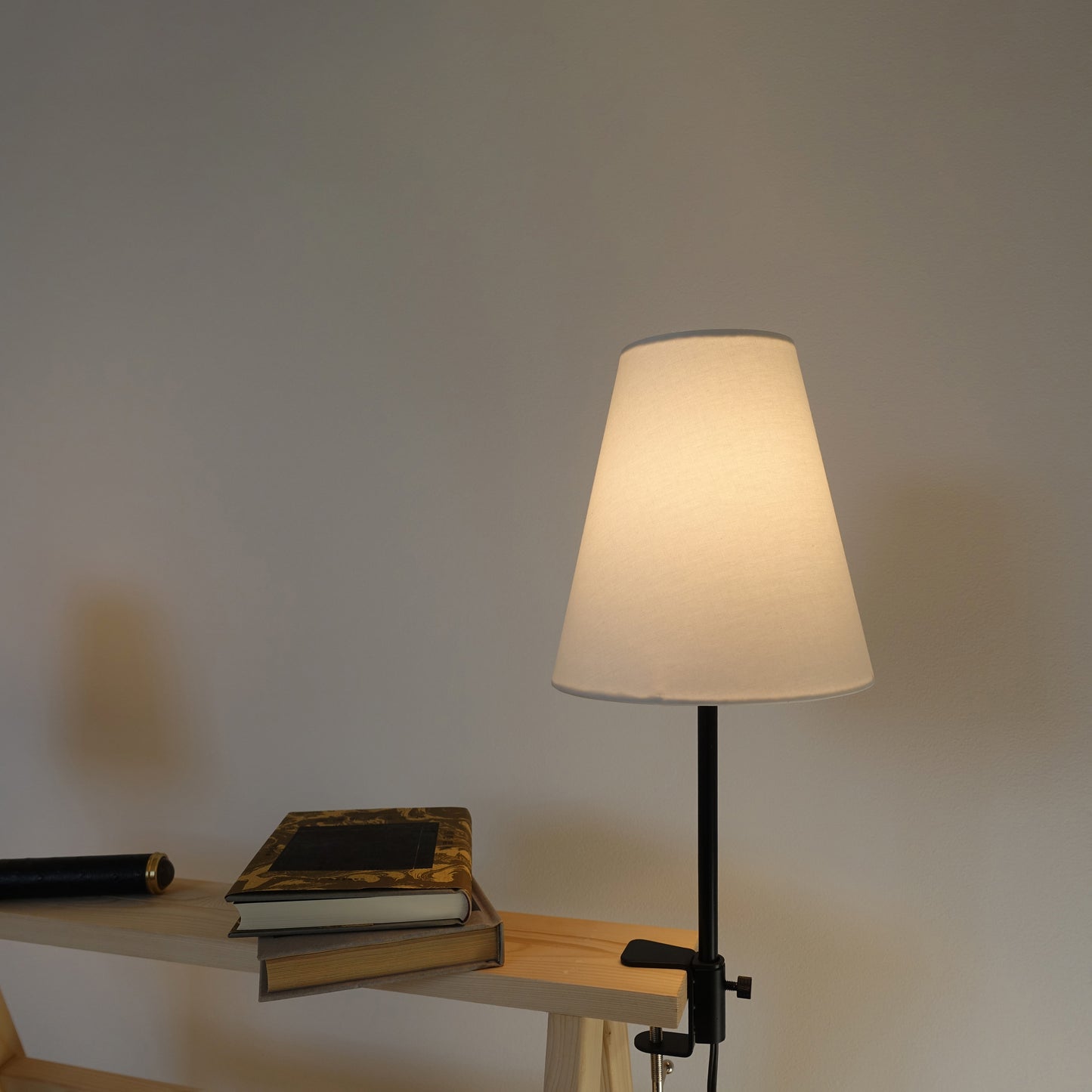 CLAMP LAMP / FABRIC