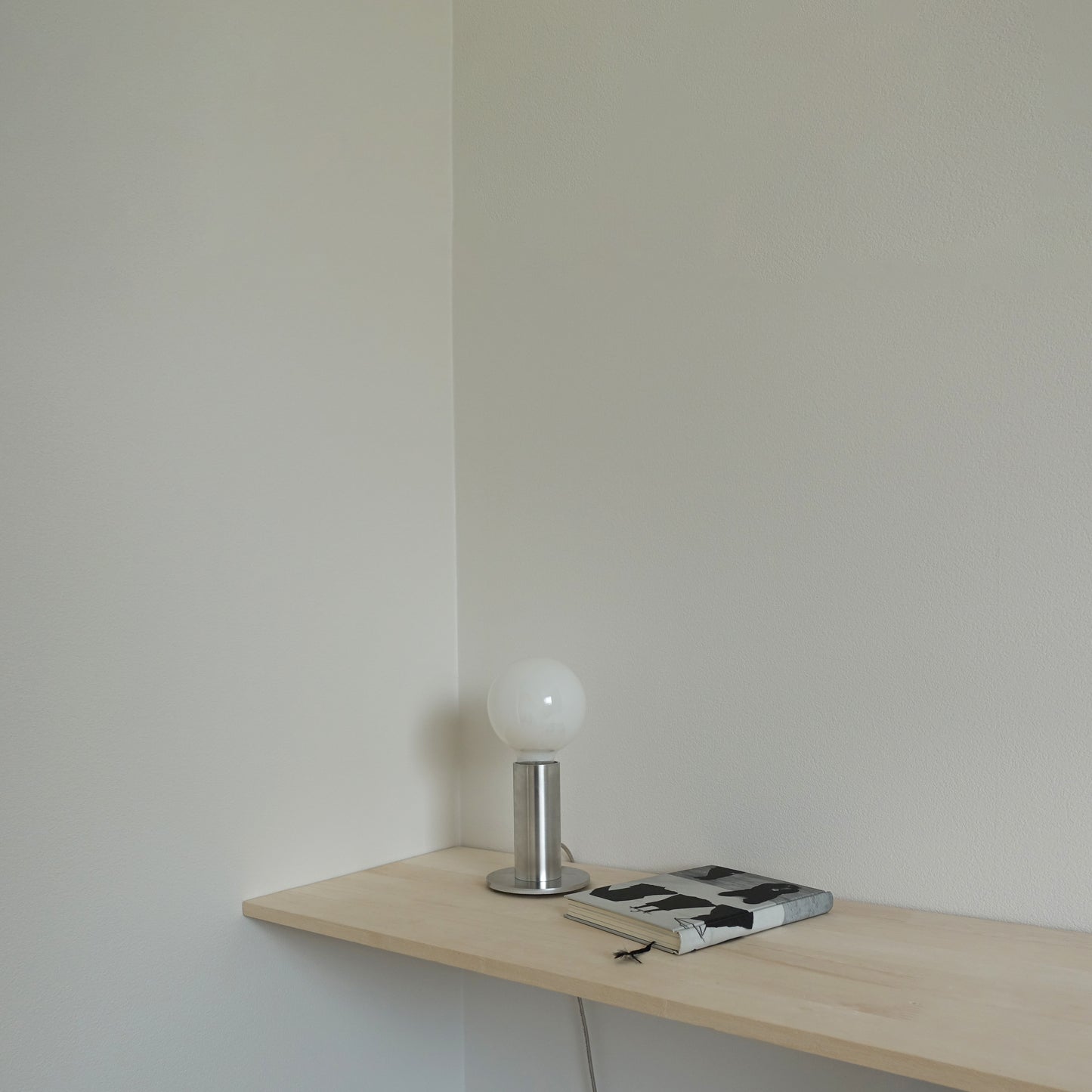 AL TABLE LAMP