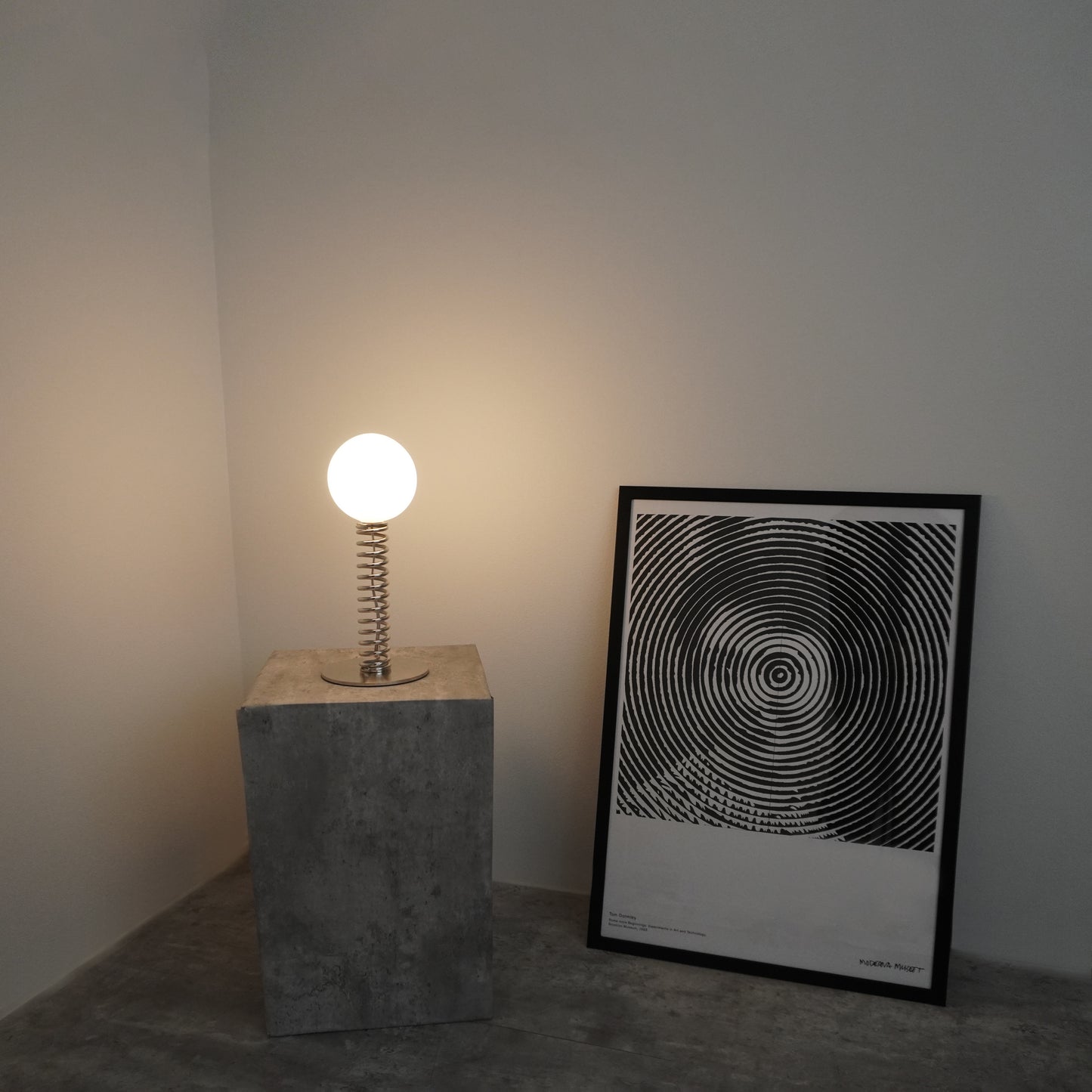 COIL LAMP -STAND-