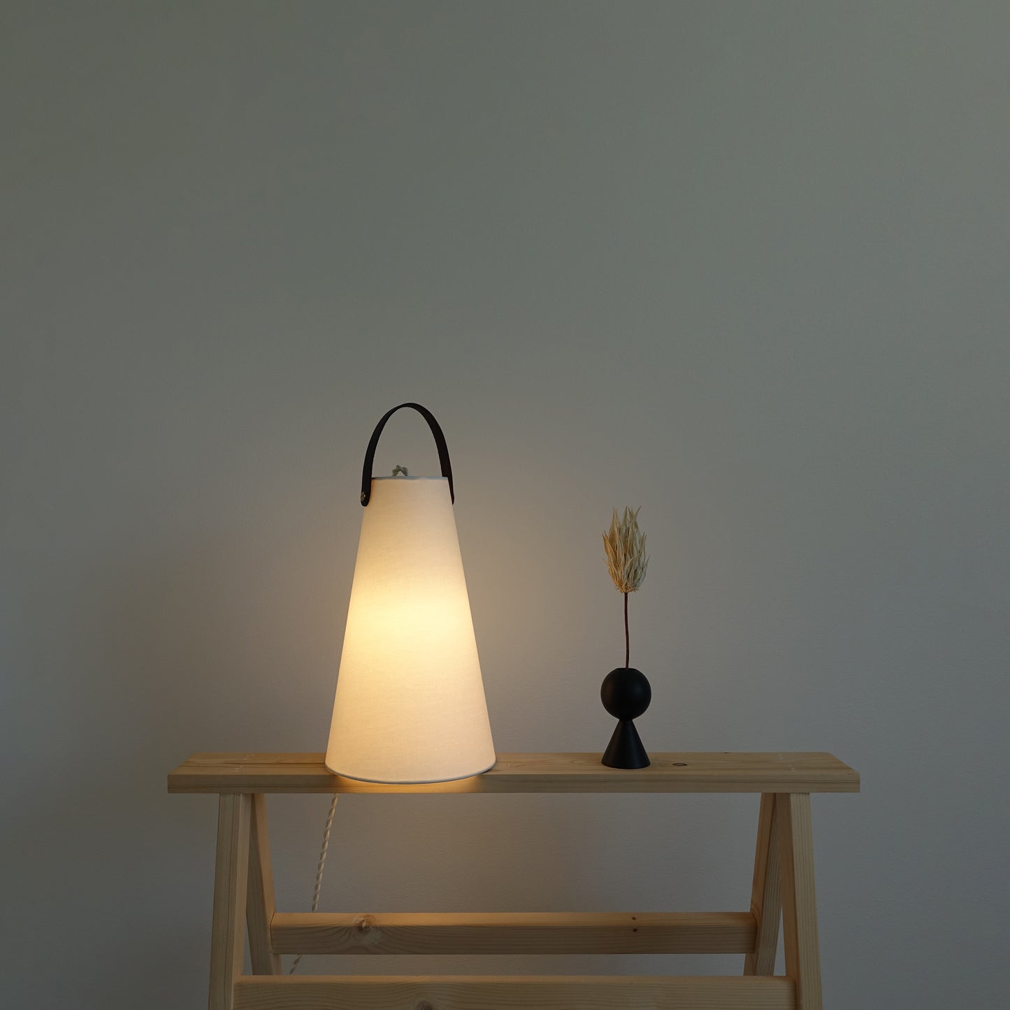 TOTTE FLOOR LAMP