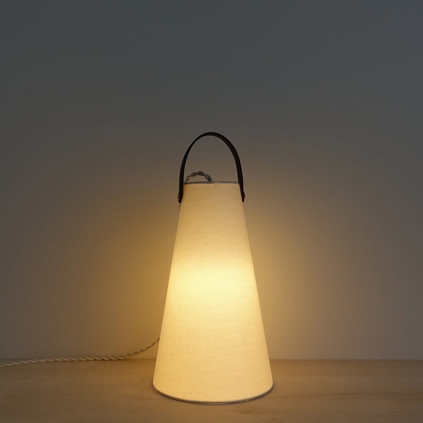 TOTTE FLOOR LAMP